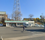 ファミリーマート 秦野中央店