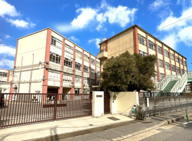 百々小学校の画像1