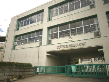 坂戸市立 城山小学校の画像2