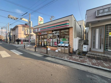 セブンイレブン 練馬小竹町交番前店の画像1