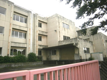 鶴ヶ島市立 長久保小学校の画像1