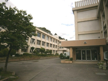 毛呂山町立 毛呂山小学校の画像2