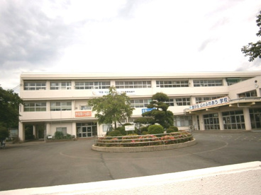 毛呂山町立 泉野小学校の画像2