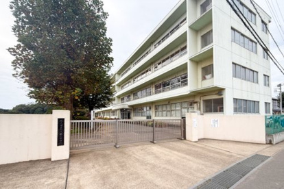 牛久市立牛久第三中学校の画像1