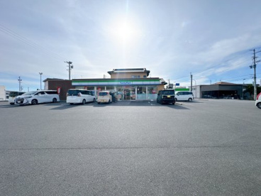 ファミリーマート 島田向谷店の画像1