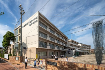江戸川区葛西中学校の画像1
