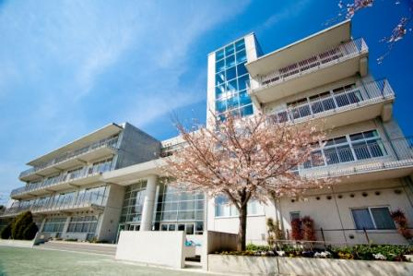 杉並区立井荻中学校の画像1