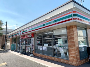 セブンイレブン 横浜十日市場西店の画像1