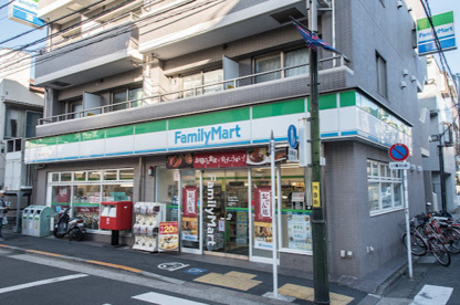 ファミリーマート 西大井四丁目店の画像1