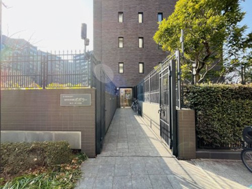 ポポラー東京三軒茶屋園の画像1