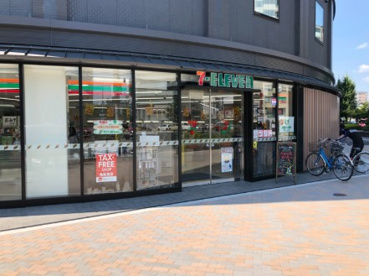 セブンイレブン 京都四条堀川店の画像1