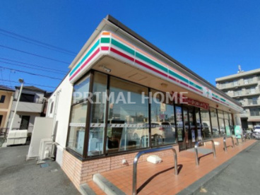 セブンイレブン 横浜六浦1丁目店の画像1