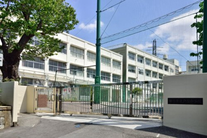 横浜市立戸塚中学校の画像1