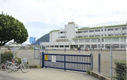 山下小学校の画像1