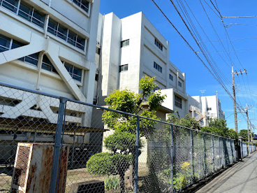 昭島市立清泉中学校の画像1