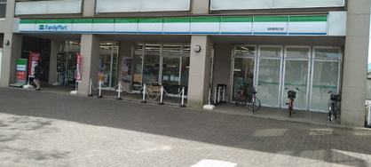 ファミリーマート 成田駅西口店の画像1