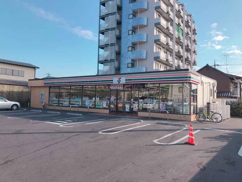 セブンイレブン 館林本町2丁目店の画像