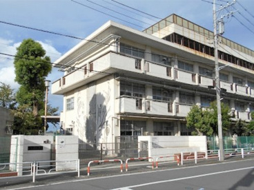 横浜市立緑小学校の画像1