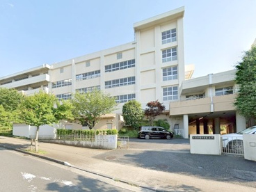 横浜市立十日市場中学校の画像1