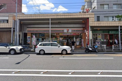 セブンイレブン 横浜本牧町１丁目店の画像1