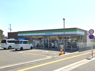 ファミリーマート 久喜吉羽店の画像1