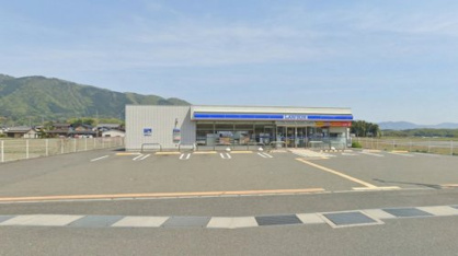 ローソン 今津上弘部店の画像1