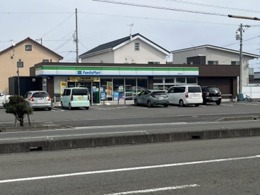 ファミリーマート 静岡大谷店の画像1