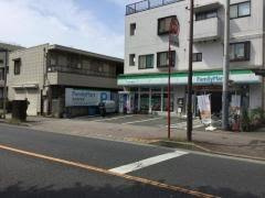 ファミリーマート 吉祥寺八幡通り店の画像1