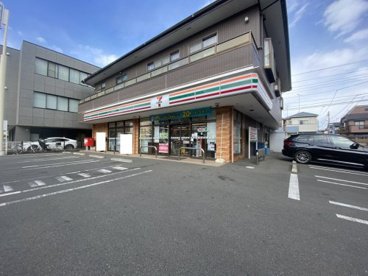 セブンイレブン横浜瀬谷北口店の画像1