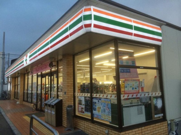 セブンイレブン 神戸丸塚1丁目店の画像1
