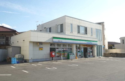 ファミリーマート 新座野寺二丁目店の画像1