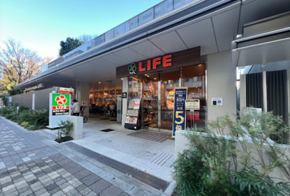 ライフ池袋三丁目店の画像1