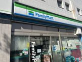 ファミリーマート 西新井駅東口店