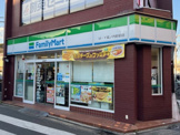 ファミリーマートM・Y堀ノ内駅前店