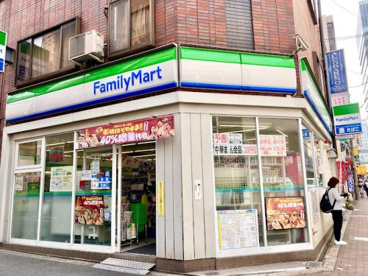 ファミリーマート 松崎町店の画像1