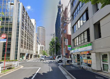 ファミリーマート 神田和泉町店の画像1