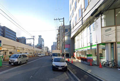 ファミリーマート 千葉新田町店の画像1