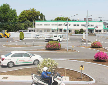 ファミリーマート 八街四木店の画像1