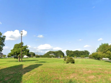 空の公園の画像1