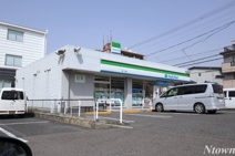 ファミリーマート　楠一丁目店