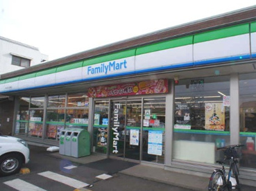 ファミリーマート 東村山富士見町店の画像1