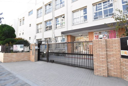 大阪市立苅田小学校の画像1