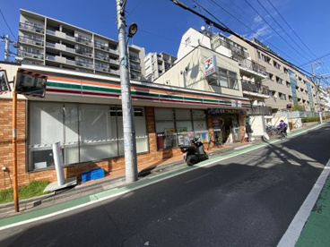 セブンイレブン 新宿大久保3丁目店の画像1