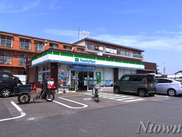 ファミリーマート　大野木店の画像1
