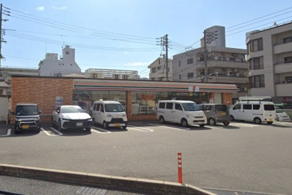 セブンイレブン 広島東雲本町3丁目店の画像1