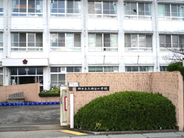 上神谷小学校の画像1