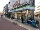 ファミリーマート学芸大学駅西口店