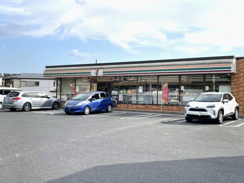 セブンイレブン桶川高校前の画像
