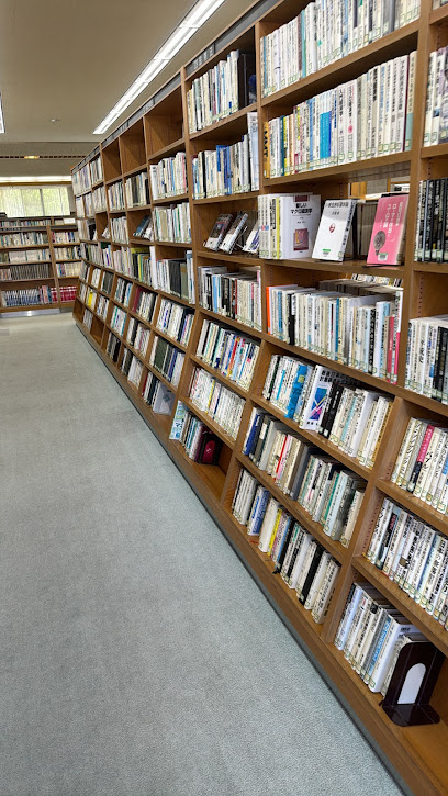 小平市立中央図書館の画像