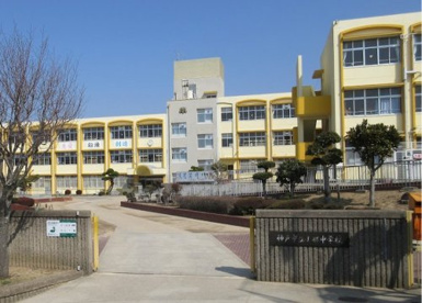 神戸市立小部中学校の画像1